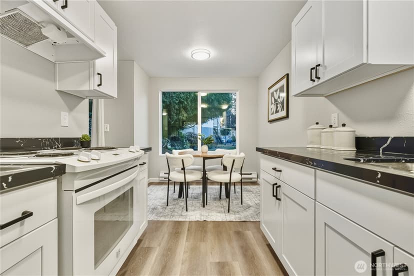 Property photo for 1860 Central Place S #G73, Kent photo 20