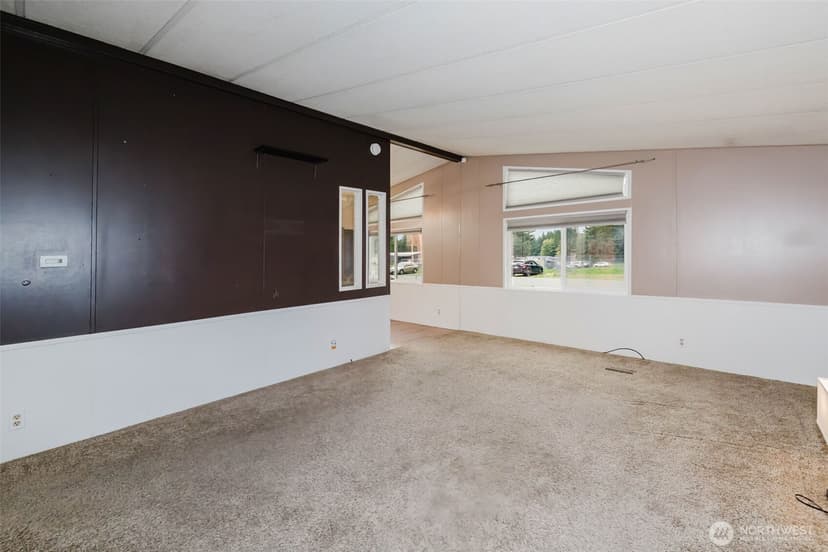 Property photo for 3371 SE Bielmeier Road #33, Port Orchard photo 9
