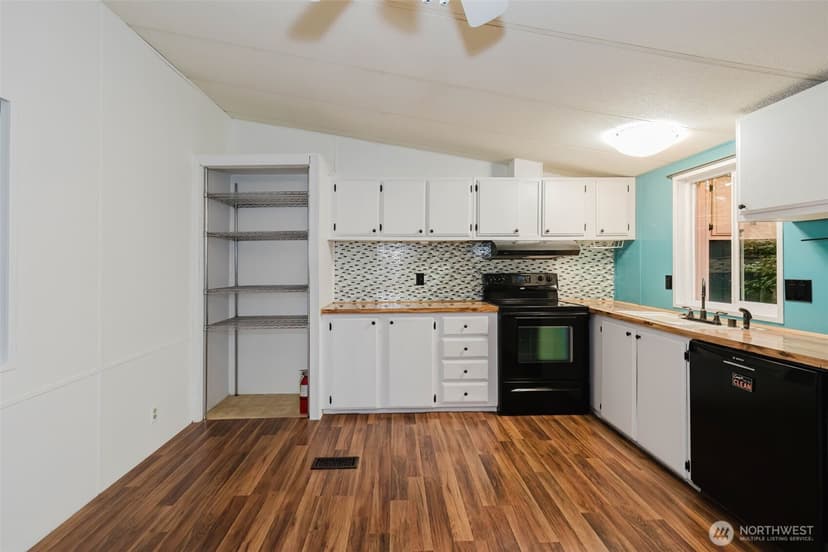 Property photo for 3371 SE Bielmeier Road #33, Port Orchard photo 16