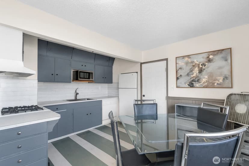 Property photo for 2716 NE 5th Place, Renton photo 6