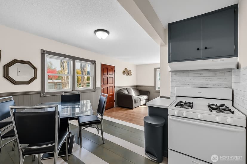 Property photo for 2716 NE 5th Place, Renton photo 8