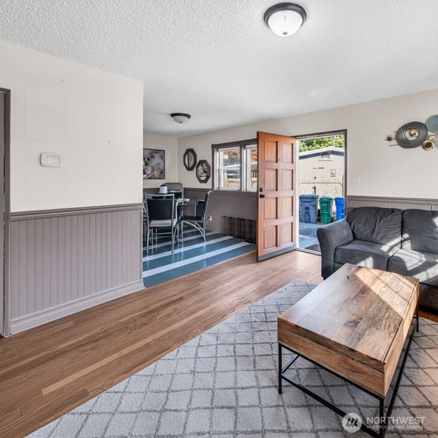 Property photo for 2716 NE 5th Place, Renton photo 5