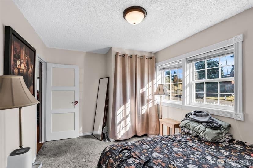 Property photo for 2716 NE 5th Place, Renton photo 11