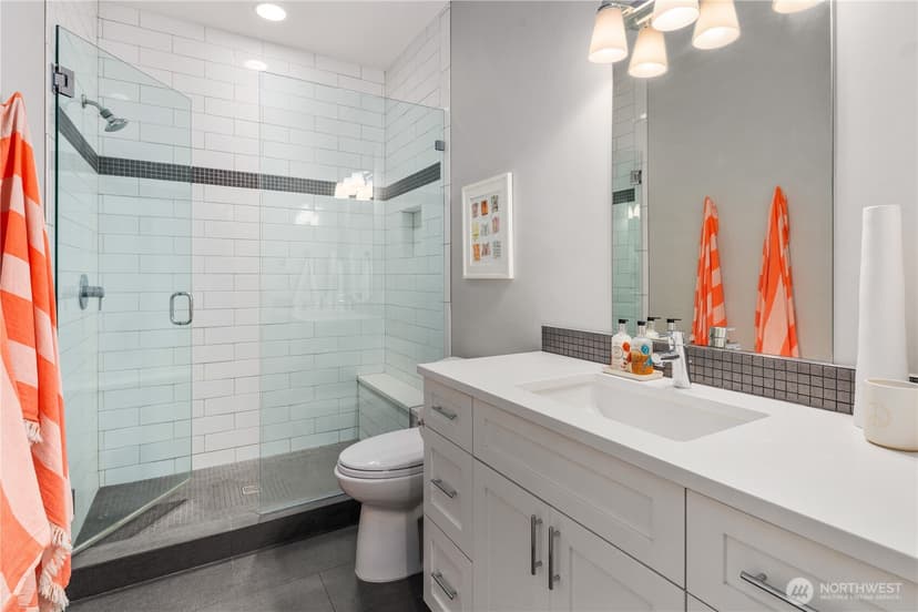 Property photo for 3123 E Lake Sammamish Parkway NE, Sammamish photo 32