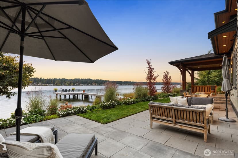 Property photo for 3123 E Lake Sammamish Parkway NE, Sammamish photo 18