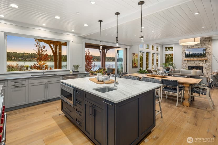 Property photo for 3123 E Lake Sammamish Parkway NE, Sammamish photo 13
