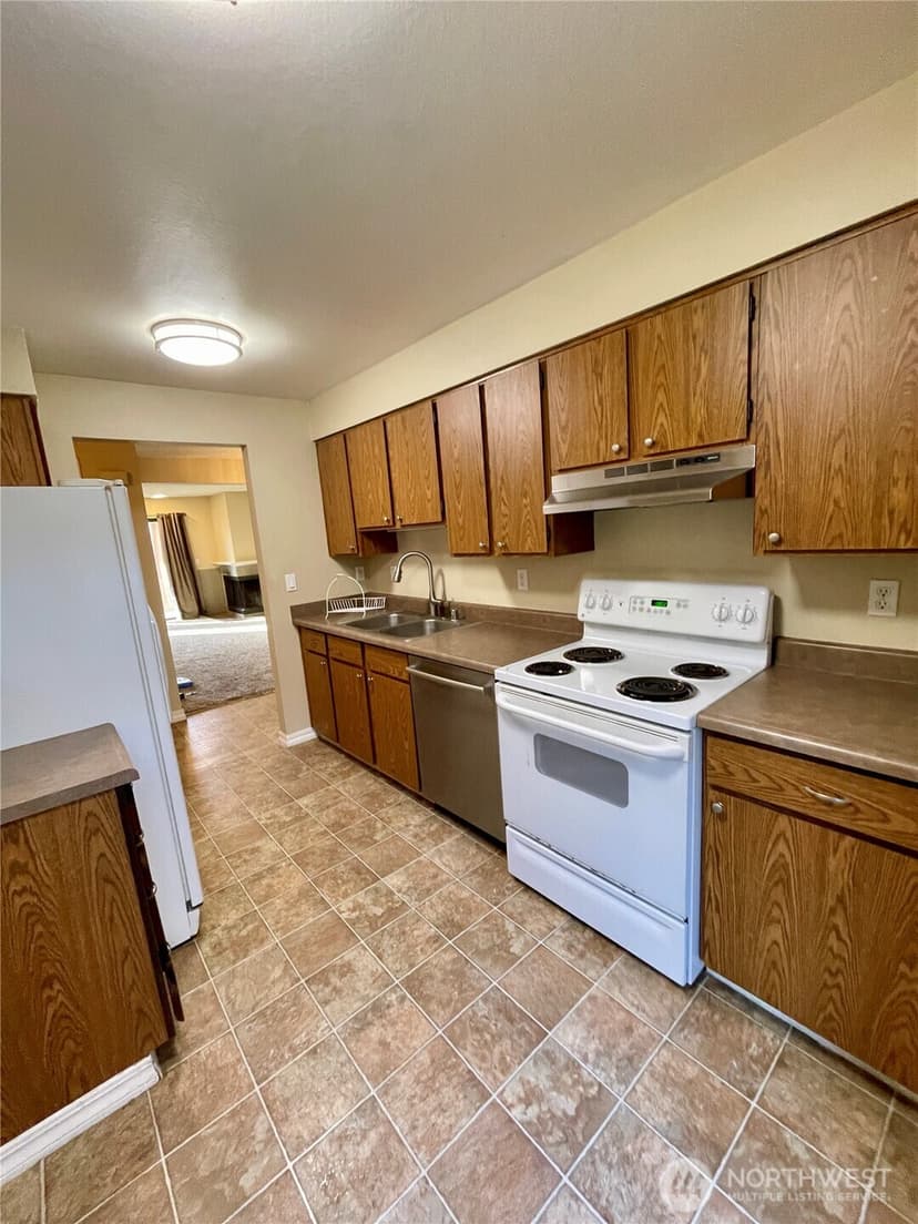 Property photo for 1765 W Sunn Fjord Lane #C37, Bremerton photo 6