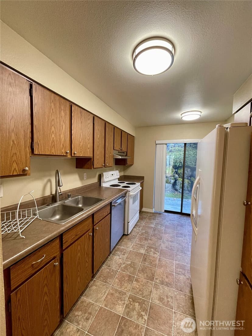 Property photo for 1765 W Sunn Fjord Lane #C37, Bremerton photo 20
