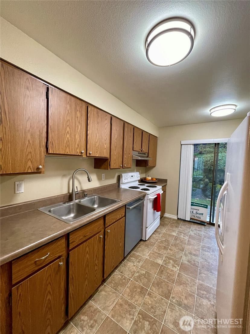 Property photo for 1765 W Sunn Fjord Lane #C37, Bremerton photo 5