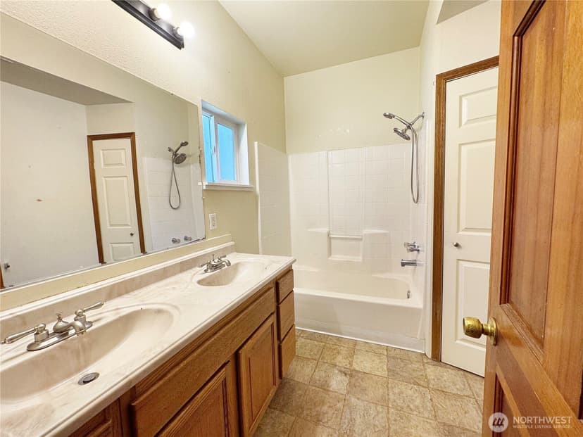 Property photo for 1829 E Morton Street, Tacoma photo 9
