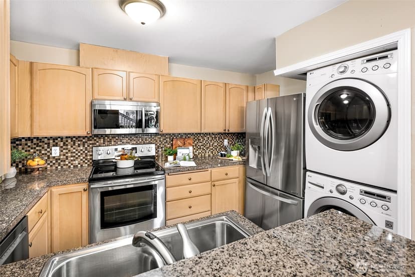 Property photo for 9210 Market Place #D104, Lake Stevens photo 7