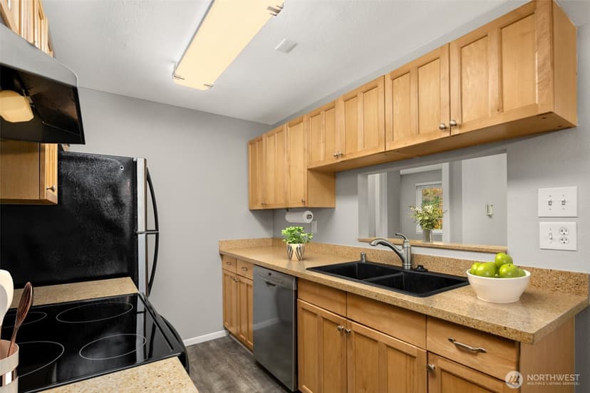 Property photo for 14200 NE 171st Street #D202, Woodinville photo 11