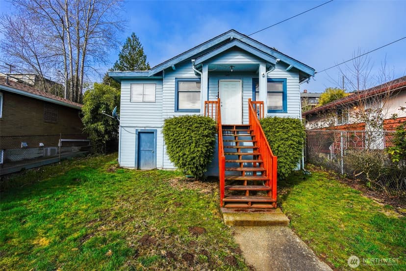 Property photo for 3321 25th Avenue S, Seattle