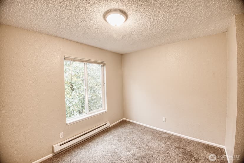 Property photo for 3233 NE 12th Street #301, Renton photo 14