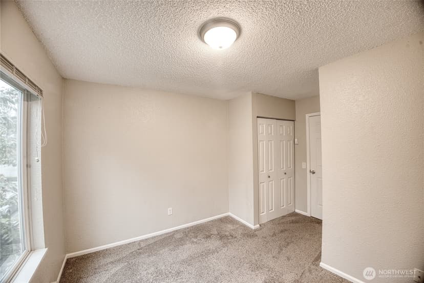 Property photo for 3233 NE 12th Street #301, Renton photo 17