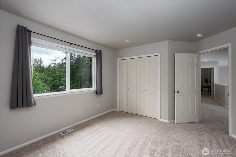 Property photo for 9702 S 230th Place, Kent photo 22