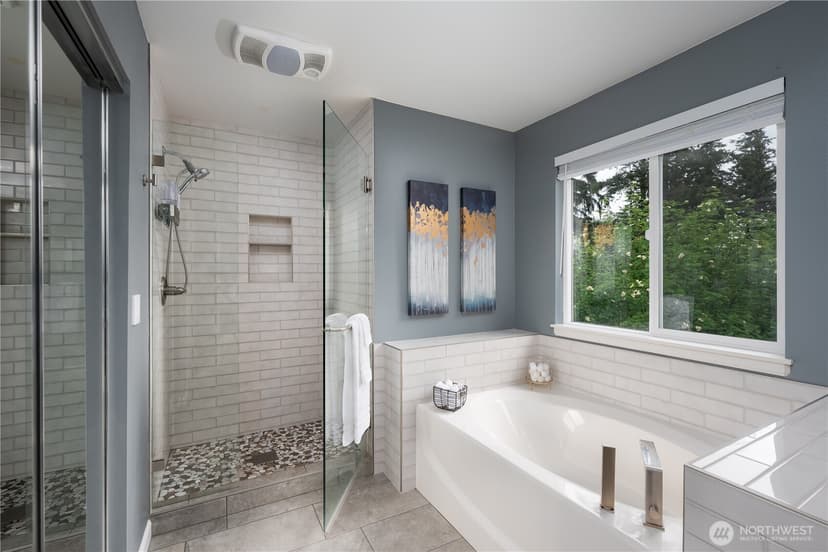 Property photo for 9702 S 230th Place, Kent photo 18