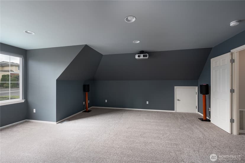 Property photo for 9702 S 230th Place, Kent photo 20