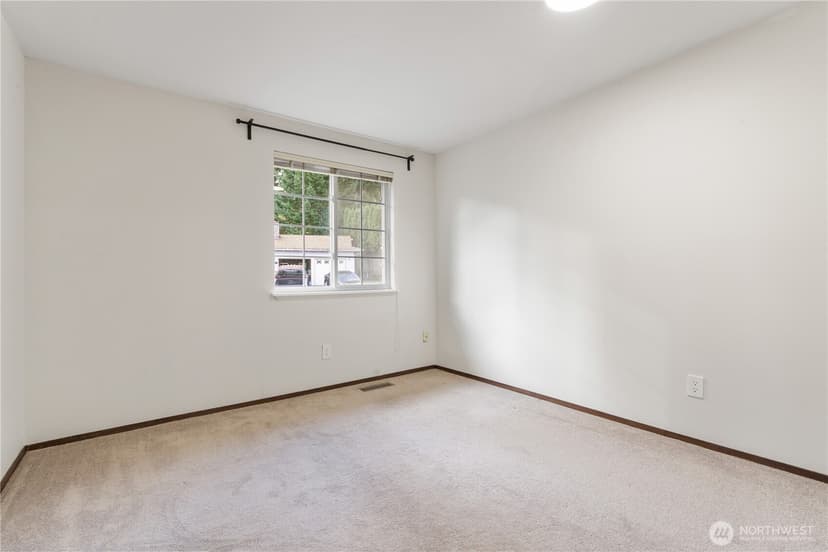 Property photo for 15414 SE 17th Street, Bellevue photo 20