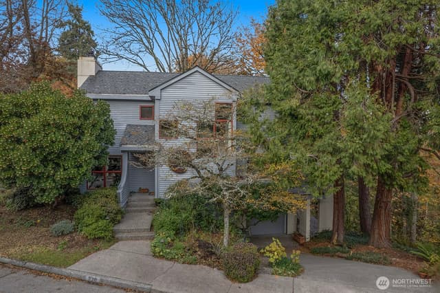 Property photo for 930 37th Avenue, Seattle photo 2