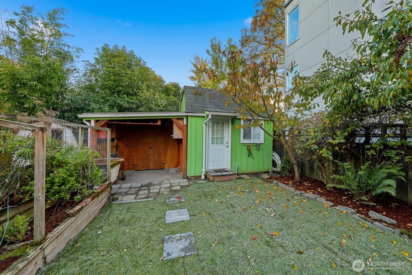 Property photo for 833 NW 52nd Street, Seattle photo 26