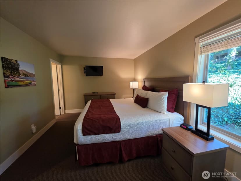 Property photo for 1 Lakeside 702-G, Manson photo 10