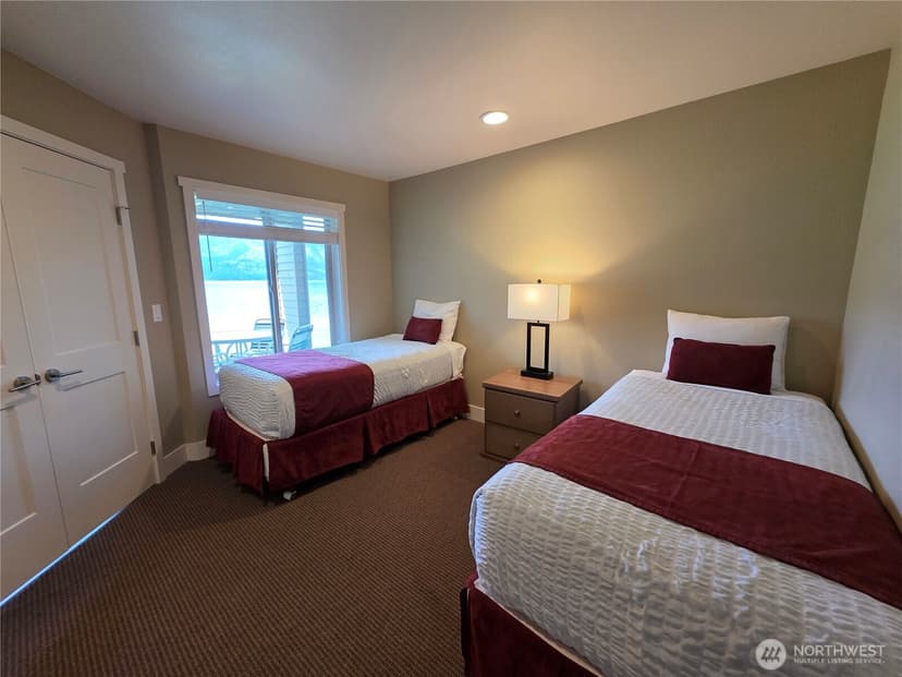 Property photo for 1 Lakeside 702-G, Manson photo 12