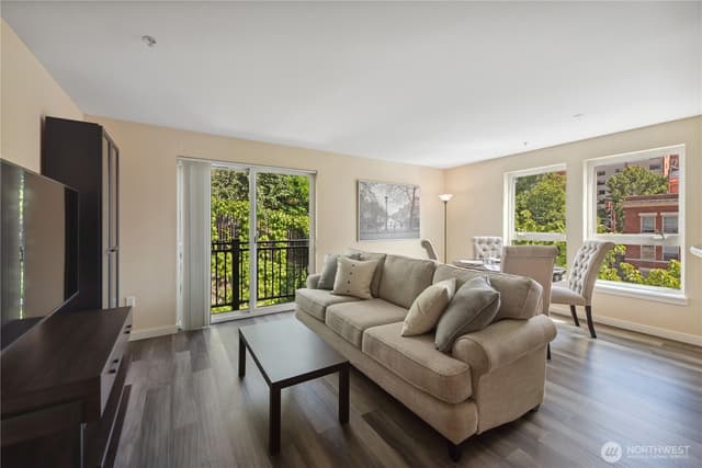 Property photo for 108 5th Avenue S #506, Seattle photo 3