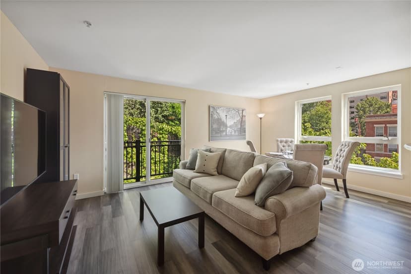 Property photo for 108 5th Avenue S #506, Seattle photo 3