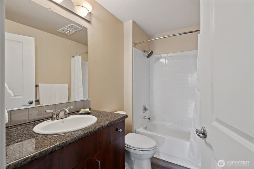 Property photo for 108 5th Avenue S #506, Seattle photo 13