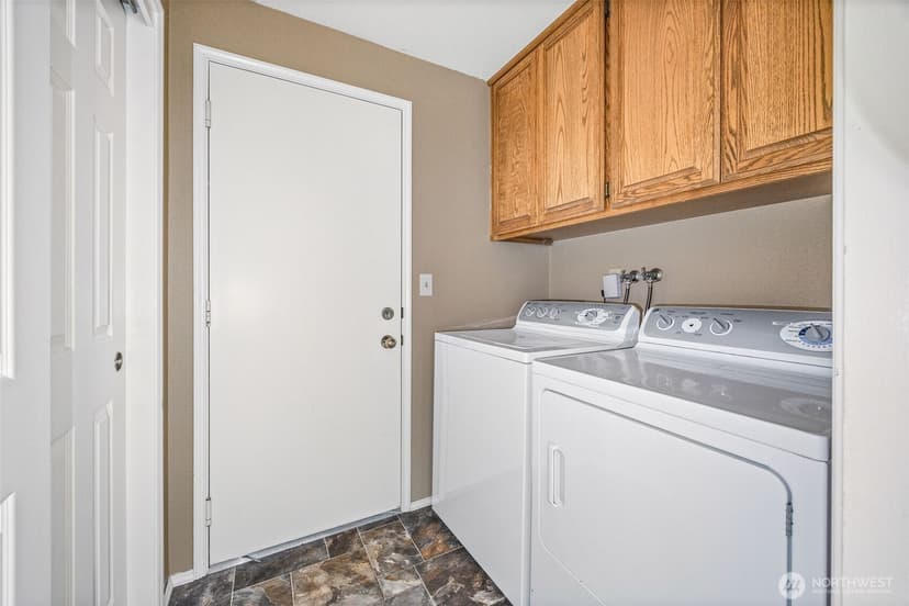 Property photo for 8003 53rd Street Ct W, University Place photo 12