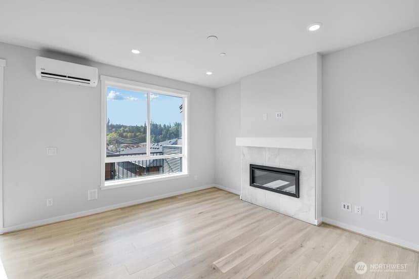 Property photo for 13209 NE 127th Way #C, Kirkland photo 13