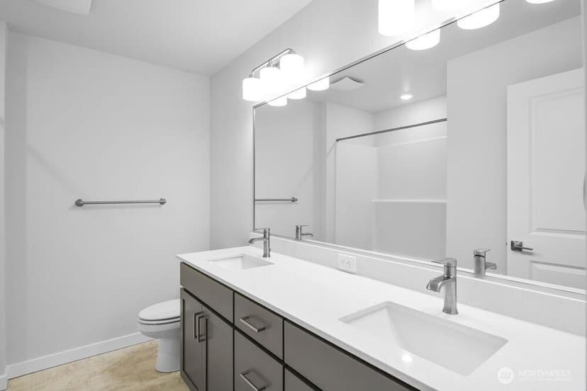 Property photo for 13209 NE 127th Way #C, Kirkland photo 12