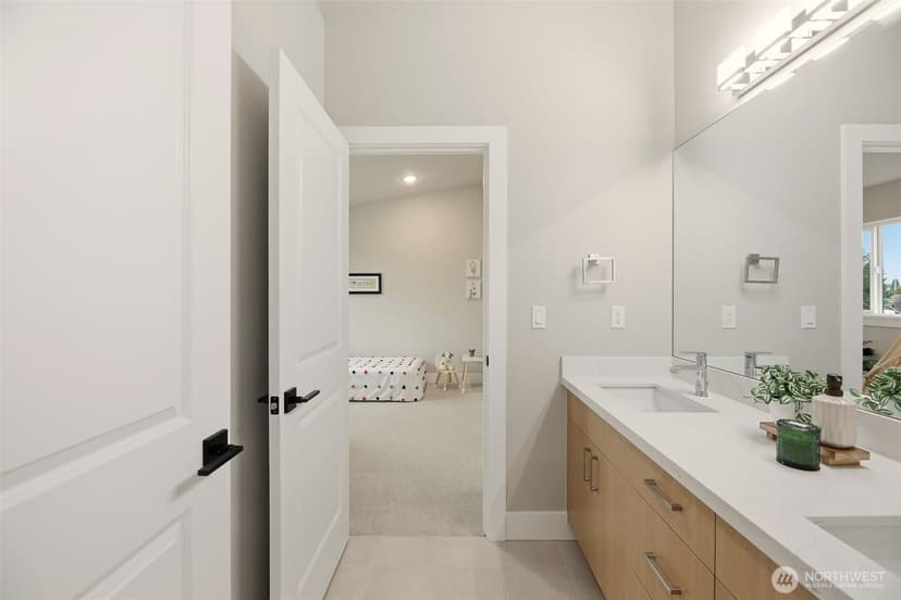 Property photo for 329 N 103rd Street, Seattle photo 19