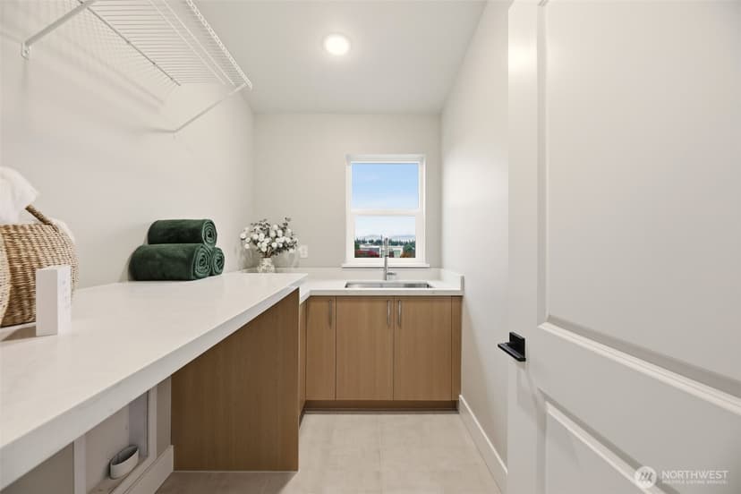 Property photo for 329 N 103rd Street, Seattle photo 22