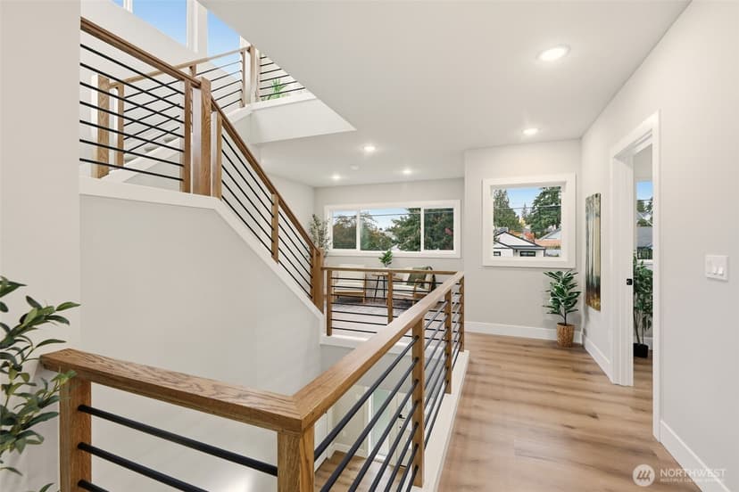 Property photo for 329 N 103rd Street, Seattle photo 15