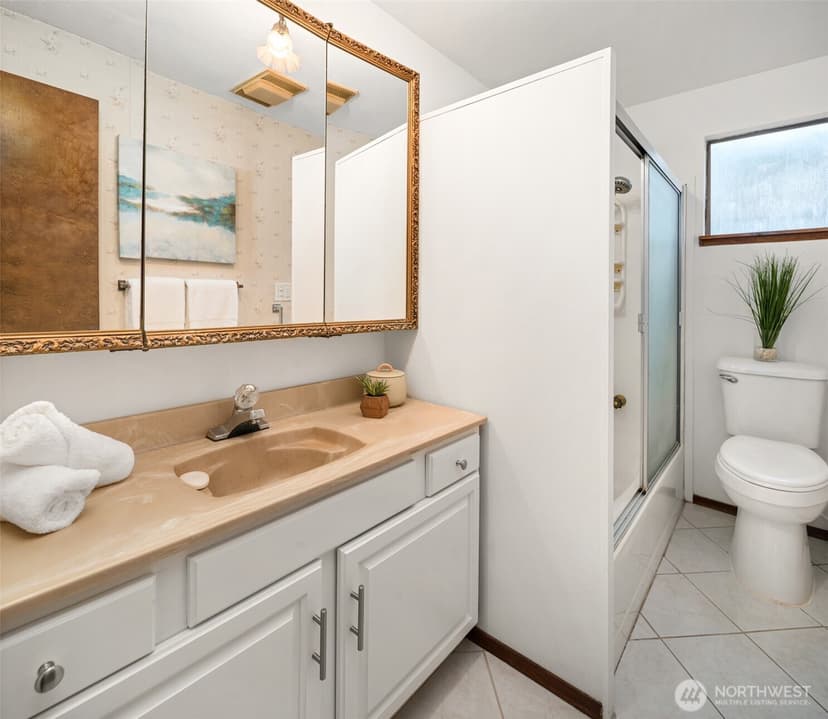 Property photo for 9764 Rainier Avenue S, Seattle photo 27