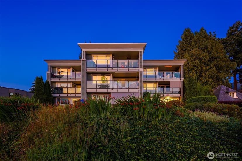 Property photo for 6620 Lake Washington Boulevard NE #101, Kirkland photo 28