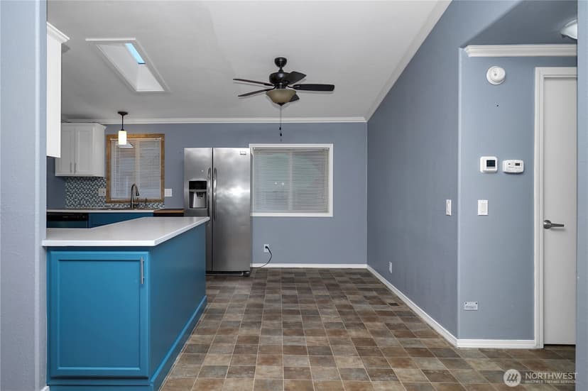 Property photo for 15253 Pine Drive, Renton photo 5