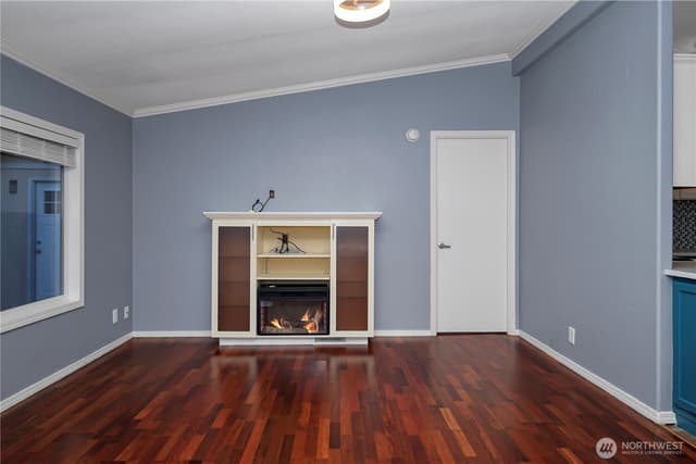 Property photo for 15253 Pine Drive, Renton photo 3
