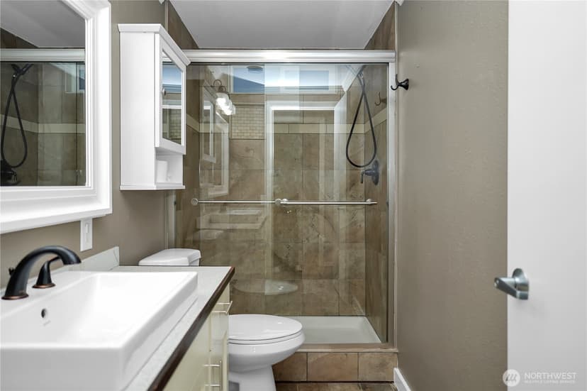 Property photo for 15253 Pine Drive, Renton photo 19