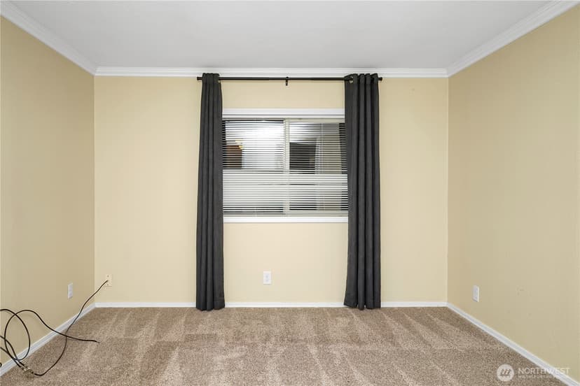 Property photo for 15253 Pine Drive, Renton photo 12