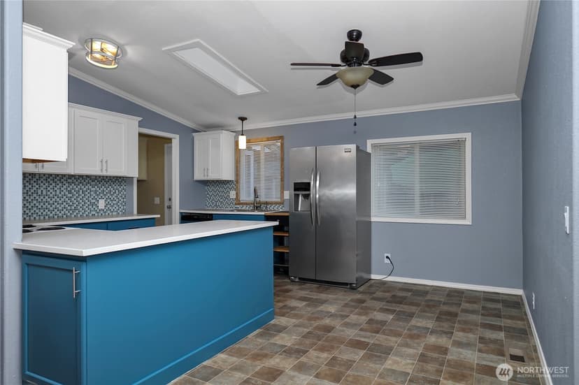 Property photo for 15253 Pine Drive, Renton photo 6