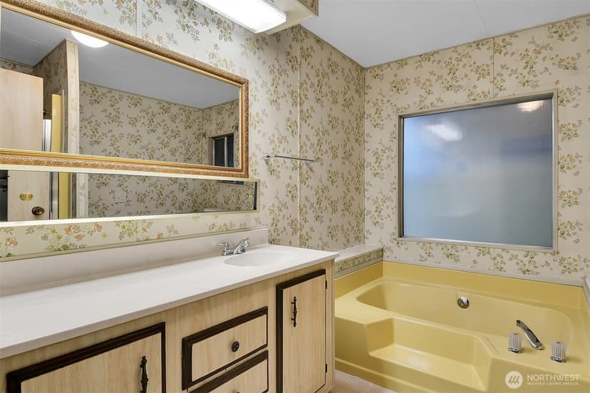 Property photo for 815 124 Street SW #117, Everett photo 9