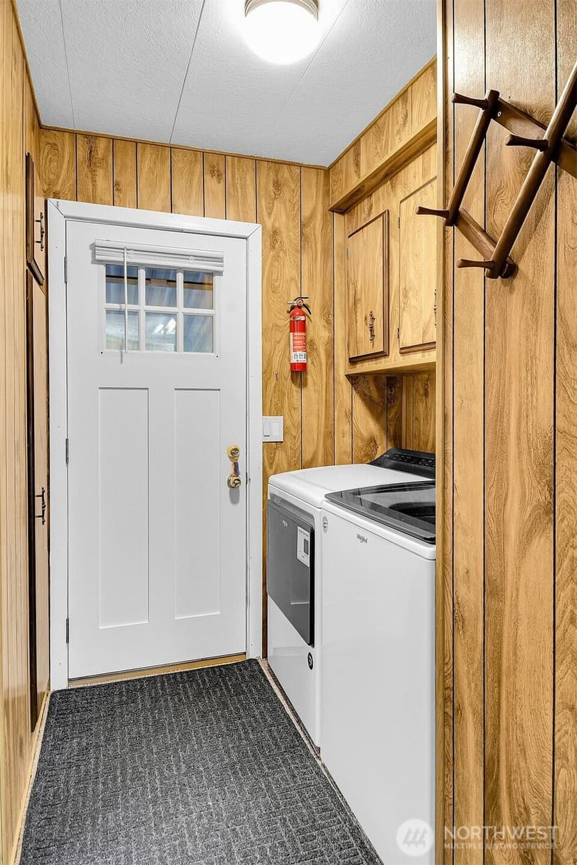 Property photo for 815 124 Street SW #117, Everett photo 13