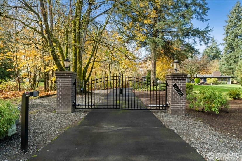 Property photo for 36607 9th Avenue SW, Federal Way photo 2