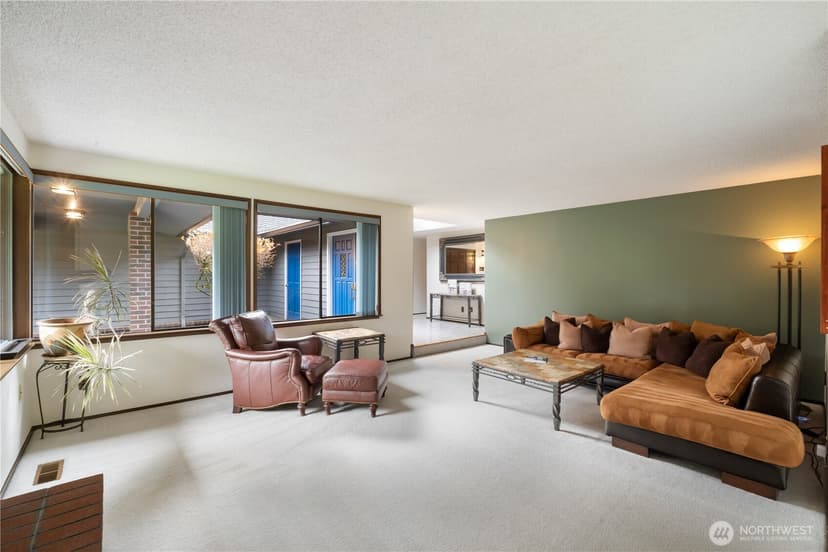 Property photo for 36607 9th Avenue SW, Federal Way photo 8