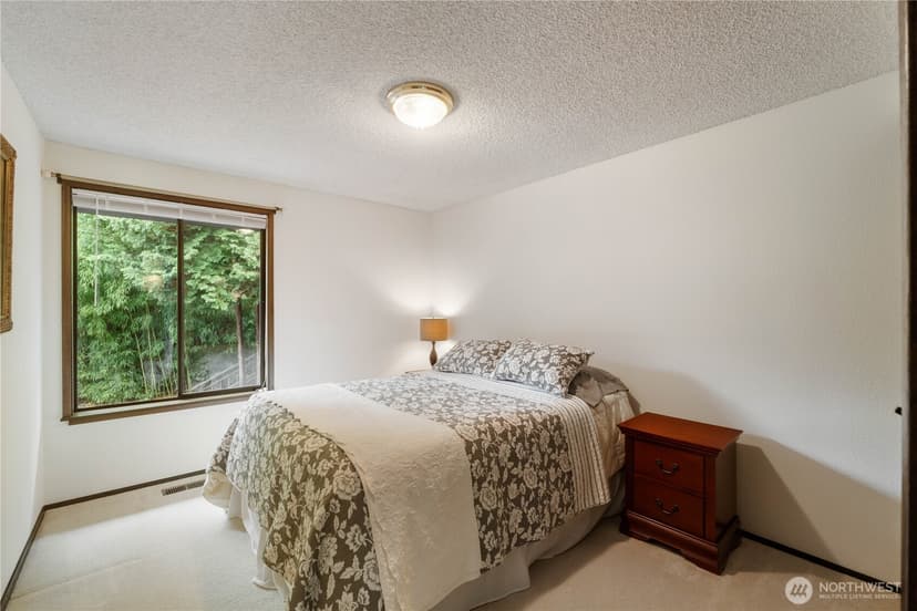 Property photo for 36607 9th Avenue SW, Federal Way photo 24