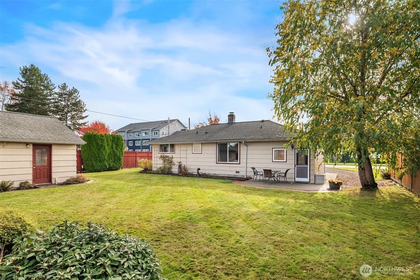 Property photo for 31740 W Commercial Street, Carnation photo 15