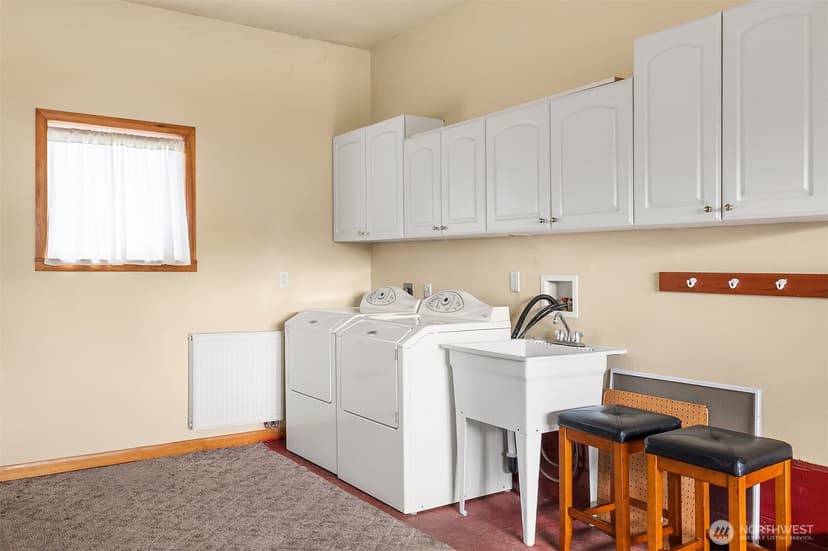 Property photo for 31740 W Commercial Street, Carnation photo 13